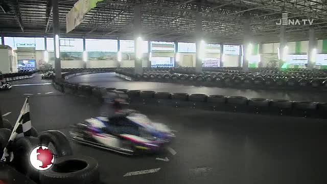 Willkommen auf der Kartbahn: Die Einnahmen der Jubiläums-Party kommen sozialen Projekten zugute