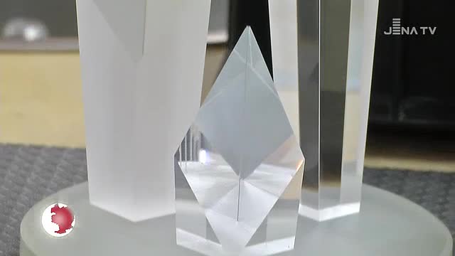 Neue Trophäe: Der Ehrenamtspokal wird im Jenaer Bildungszentrum gefertigt