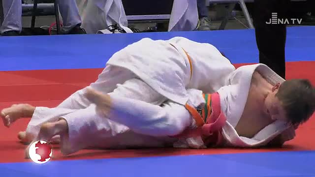 Pokale vergeben: Beim internationalen Sparkassenpokal im Judo wurde ehrgeizig gekämpft
