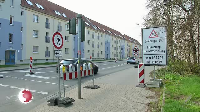 Umleitung: In der Camburger Straße begann der dritte Abschnitt des Trinkwasserleitungsbaus