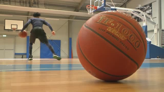 FASTBREAK - Das Science City Jena Fanmagazin Saison 2018/2019 – Folge 13