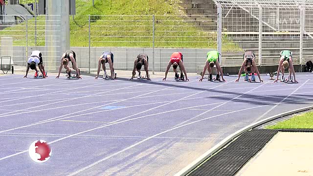 Neue Bestleistungen: Beim 23. Sparkassenmeeting gingen mehr als 300 Leichtathleten an den Start