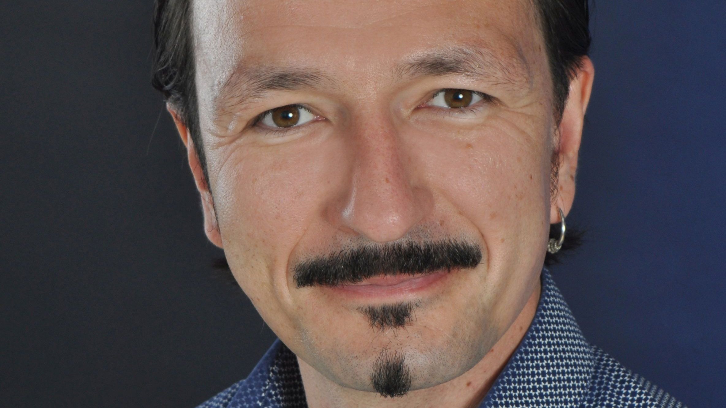 Ungewöhnliche Biographie zu Hans Simons erschienen Jena TV Sehen