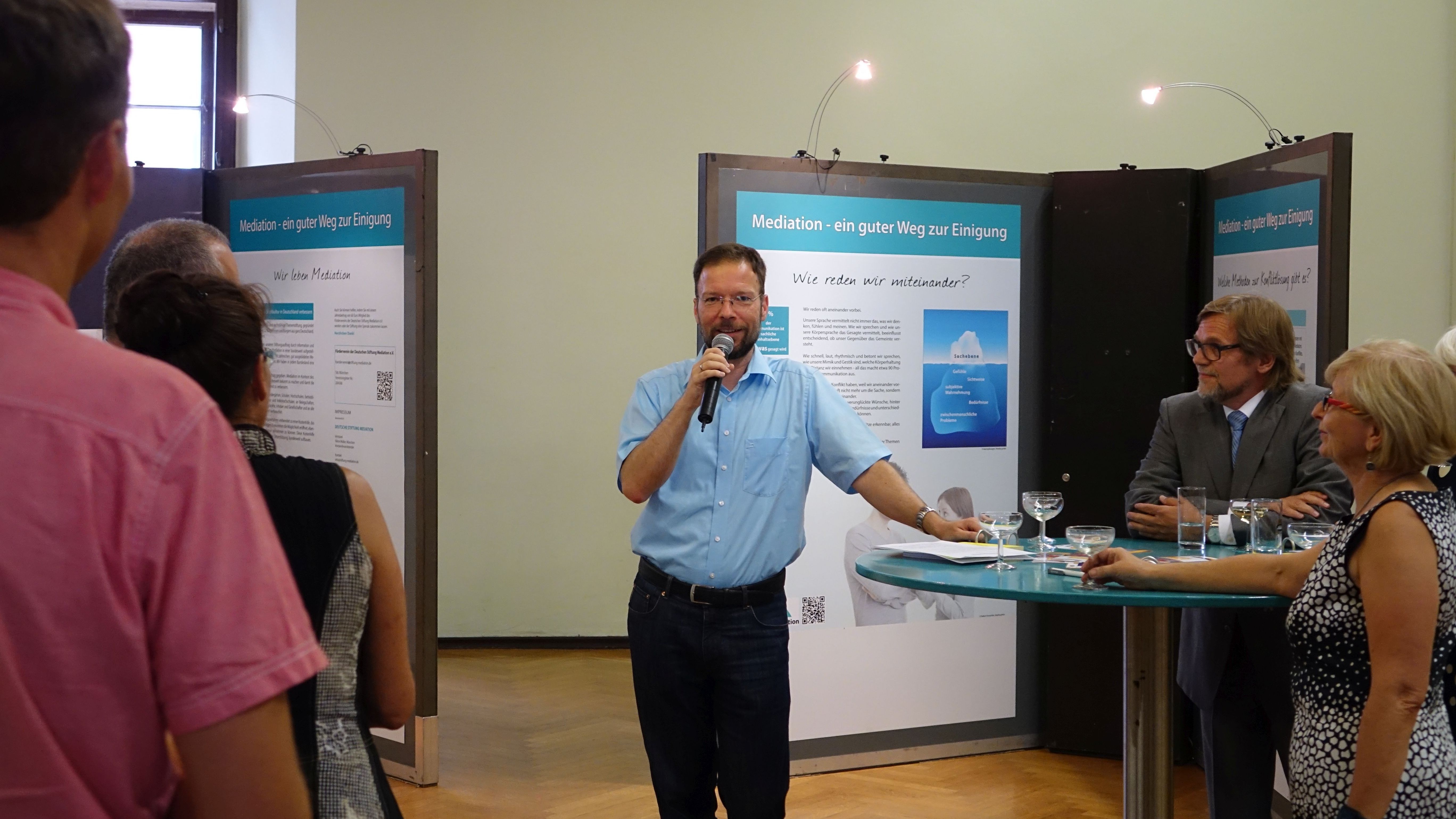 Ausstellung „Mediation“ eröffnet 