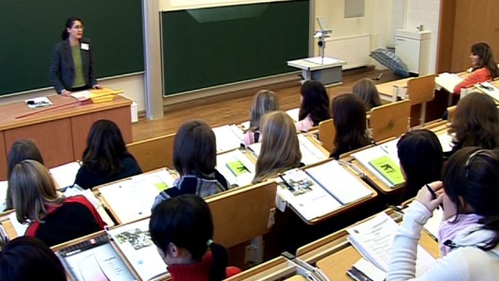 Bewerbungsfrist fürs Studium nicht verpassen 