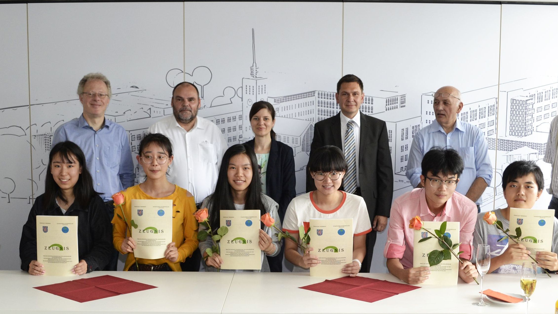 Chinesen bestanden Eignungsfeststellungsprüfung