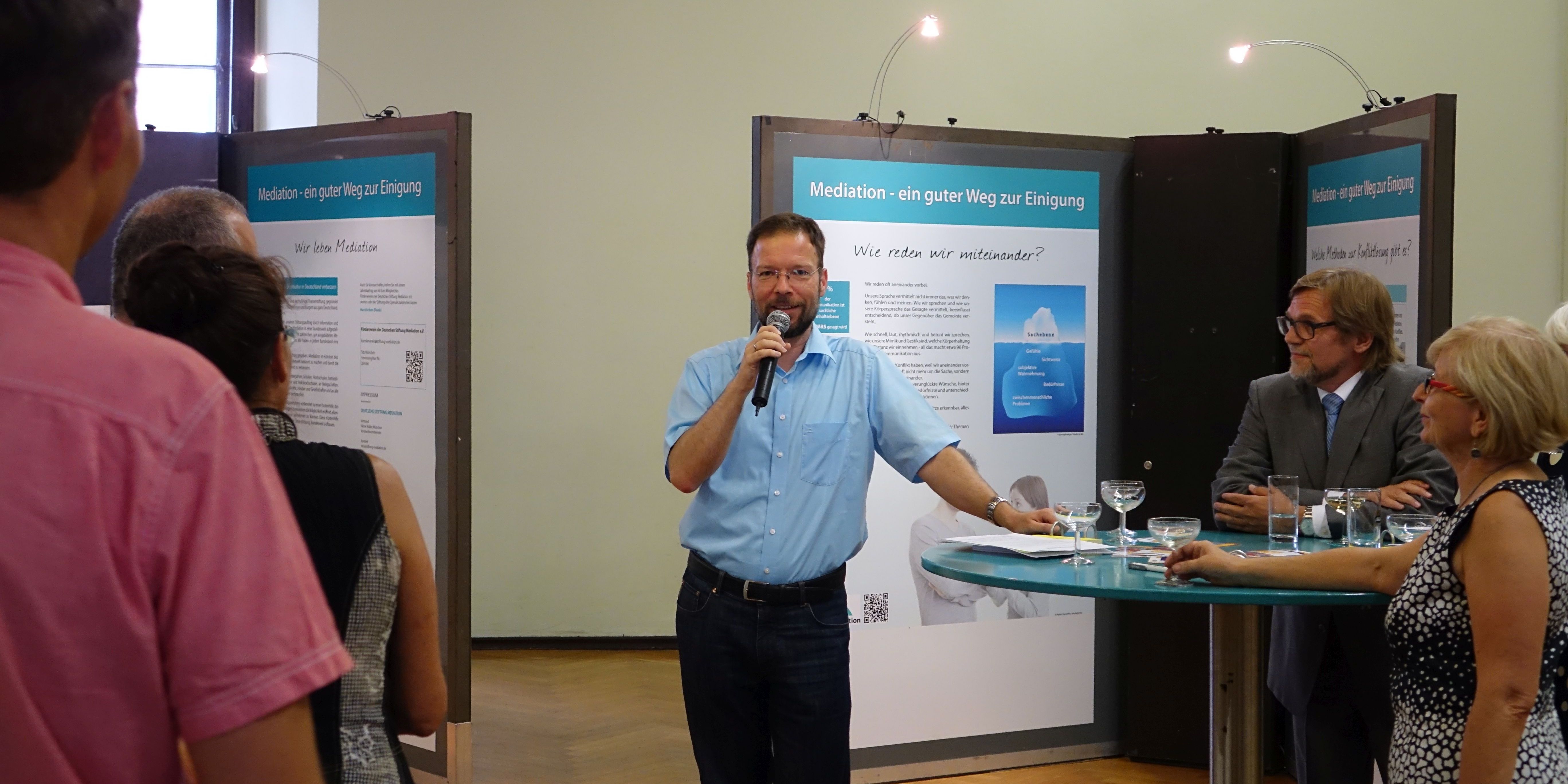 Ausstellung „Mediation“ eröffnet Ausstellung „Mediation“ eröffnet