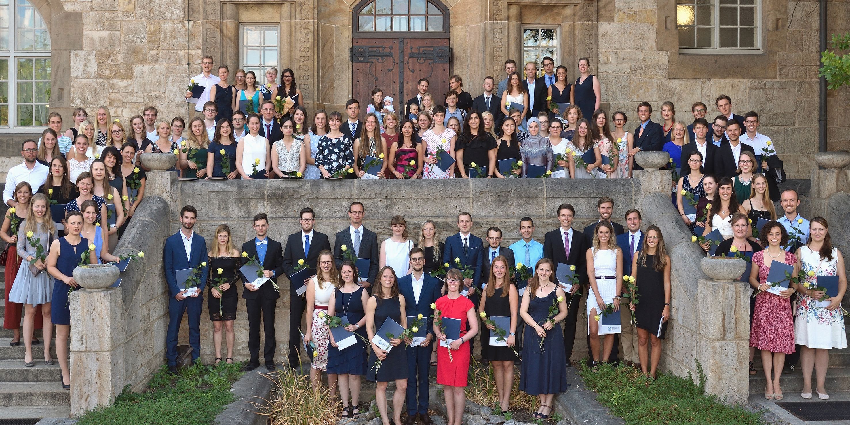 Absolventen der Medizinischen Fakultät verabschiedet