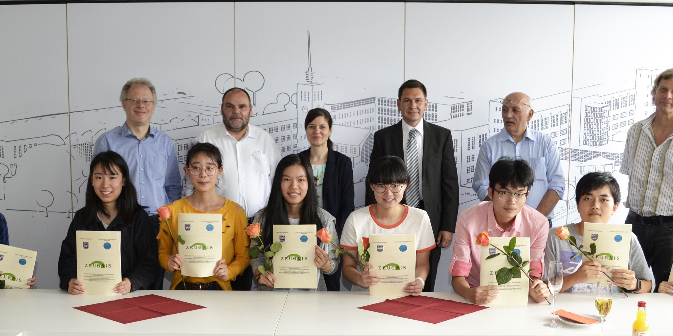 Chinesen bestanden Eignungsfeststellungsprüfung