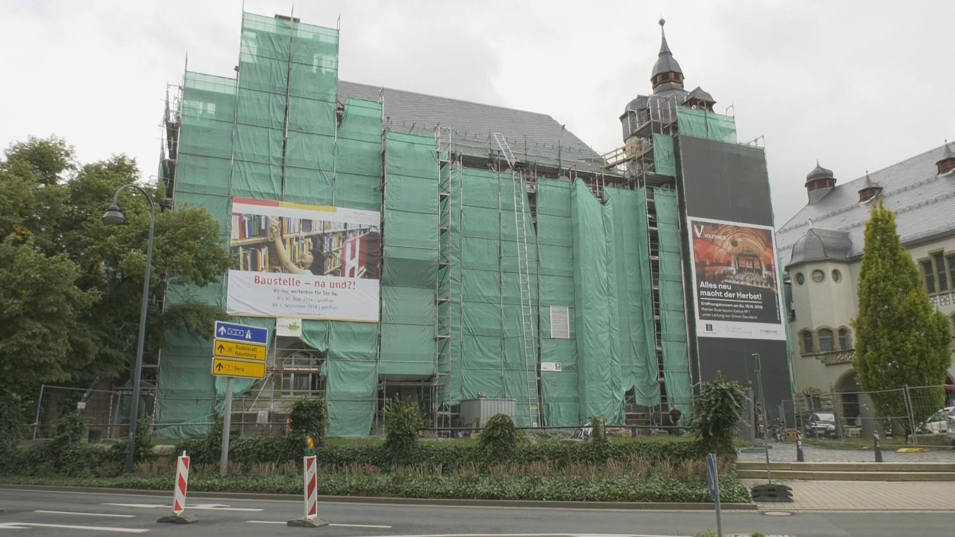 Wieder nutzbar: Die Ernst-Abbe-Bücherei heißt Leseratten ab Samstag im Volkshaus willkommen 