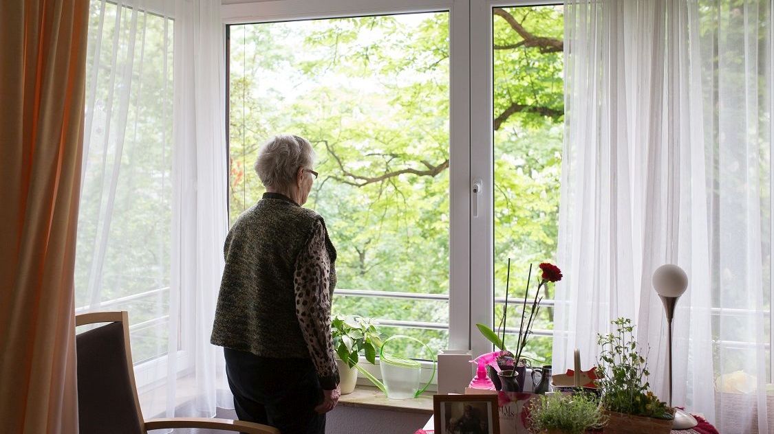 Fotoausstellung über das Jenaer Netzwerk „Palliative Geriatrie“ in der Rathausdiele zu sehen