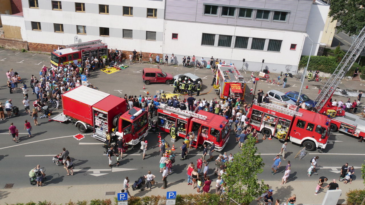 Großer Andrang zum Tag der offenen Feuerwache