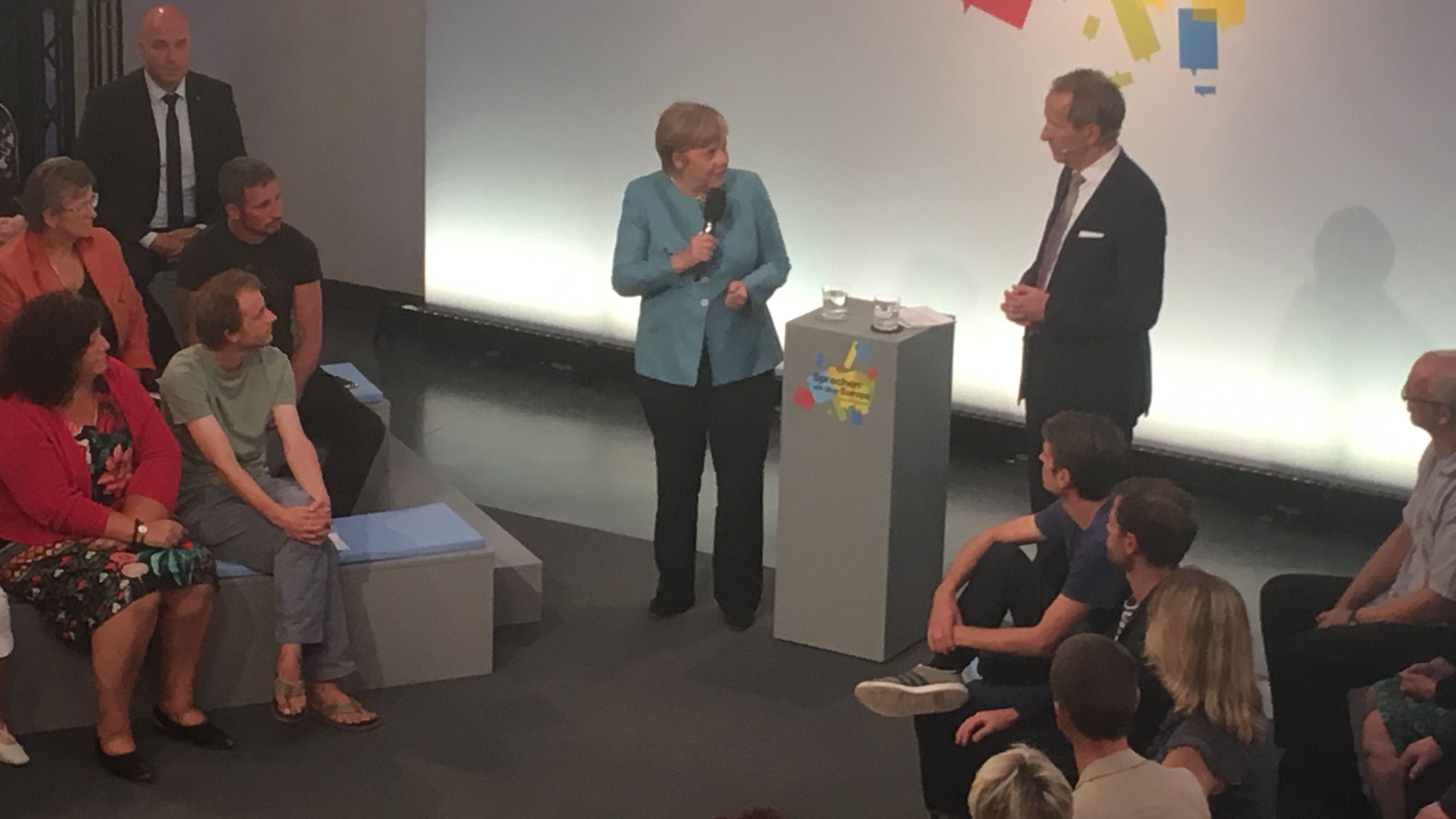 Angela Merkel im Dialog mit Jenaern