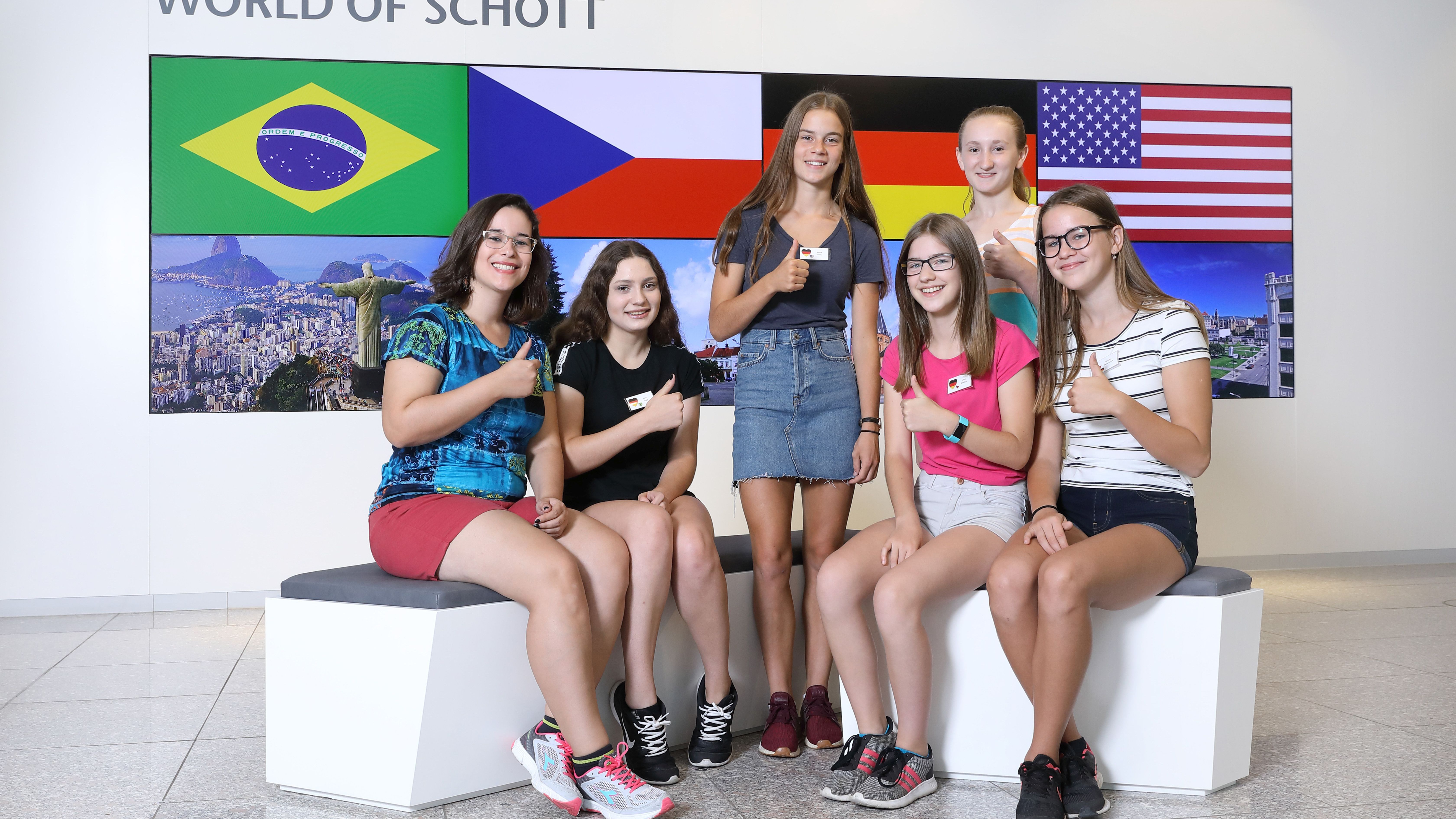 SCHOTT organisiert internationalen Austausch  für Mitarbeiterkinder