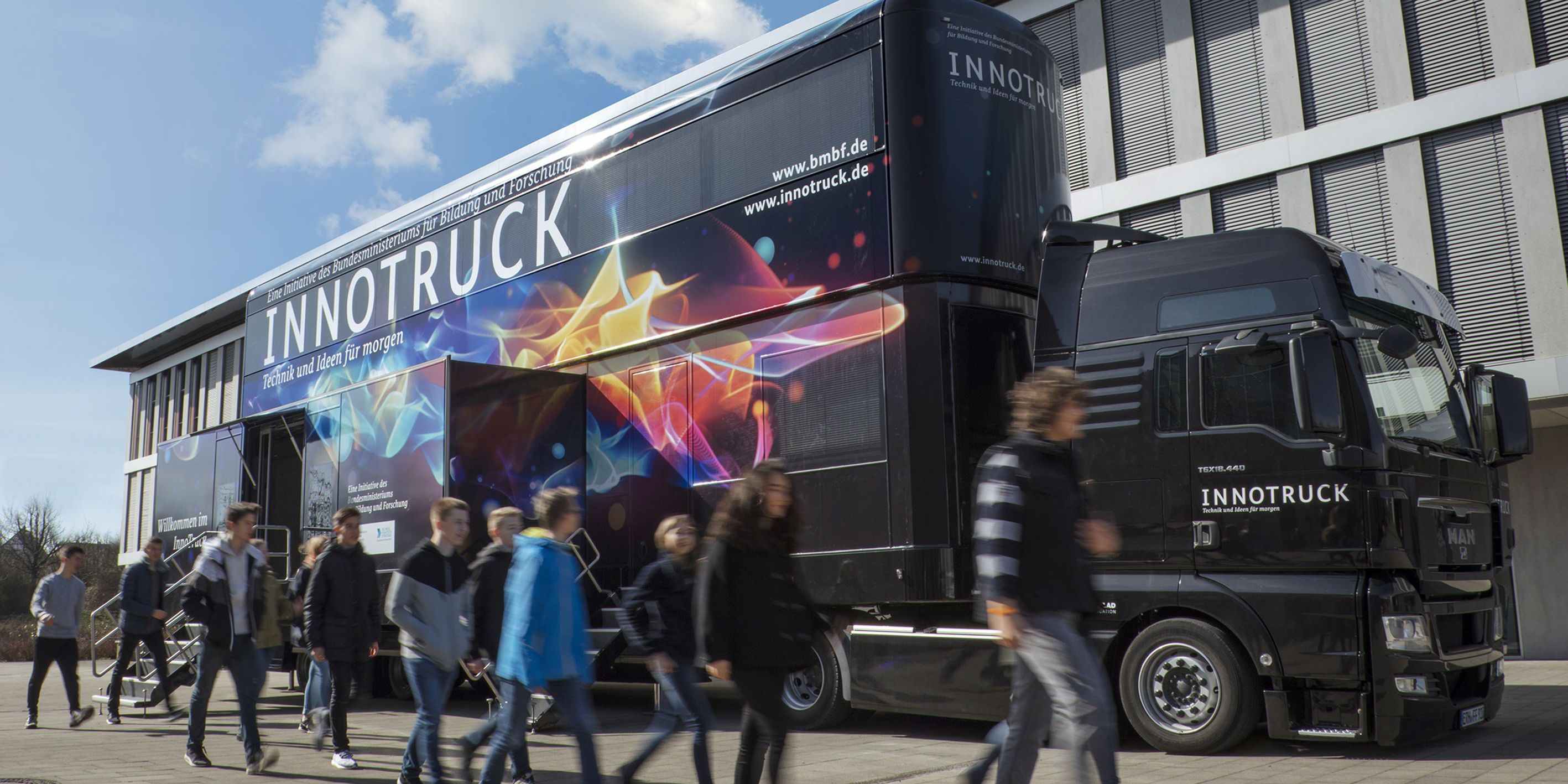 Hightech für Zukunftsmacher: InnoTruck in Jena