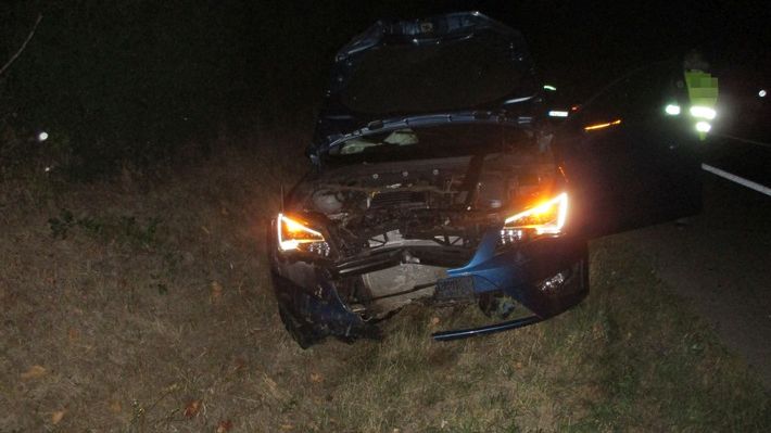 Nach Sekundenschlaf im Graben