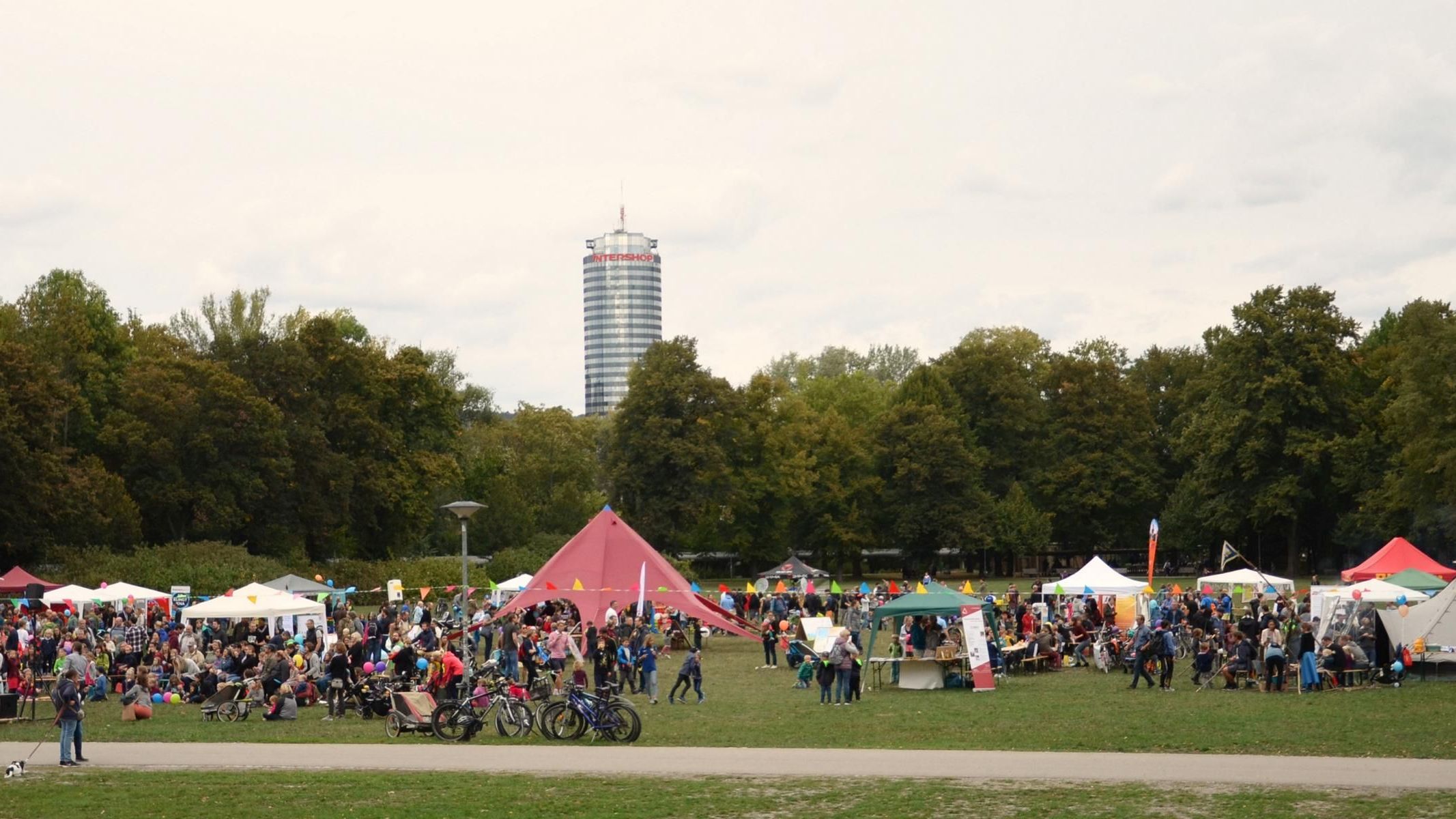 Weltkindertag auf der Rasenmühleninsel 