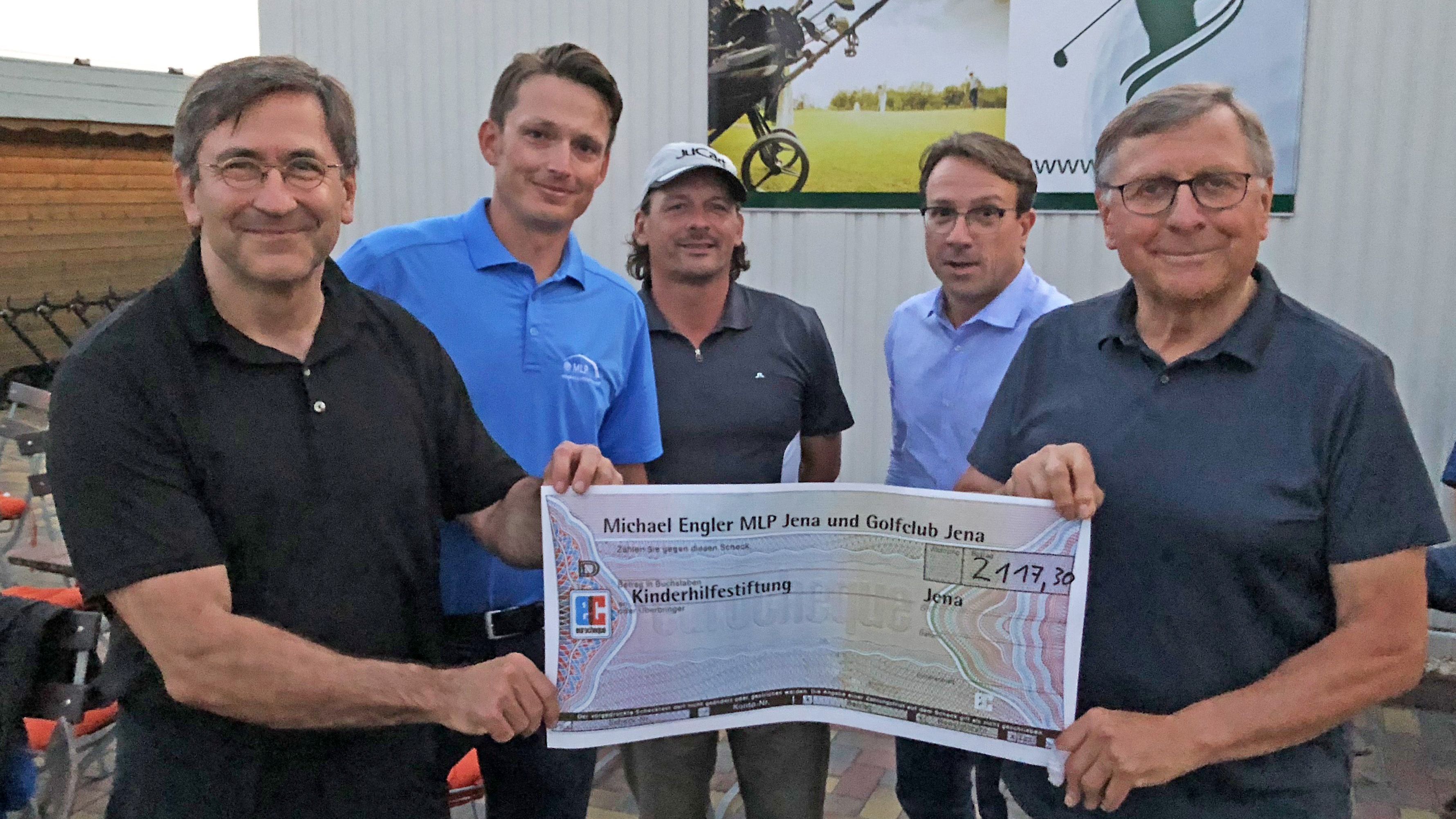 Ärzte und Sponsoren sammelten für Kinderhilfestiftung