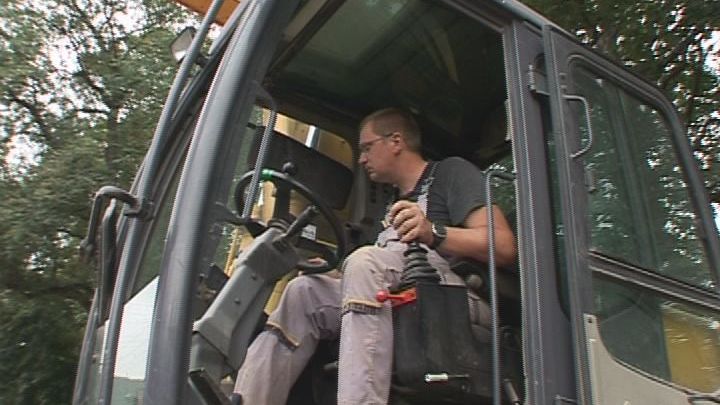 Neue Stromkabel in der Ammerbacher Straße 