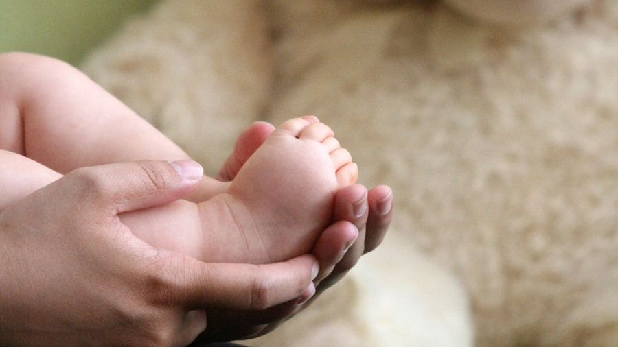 Tagesklinik für Eltern mit psychischen Störungen nach der Geburt