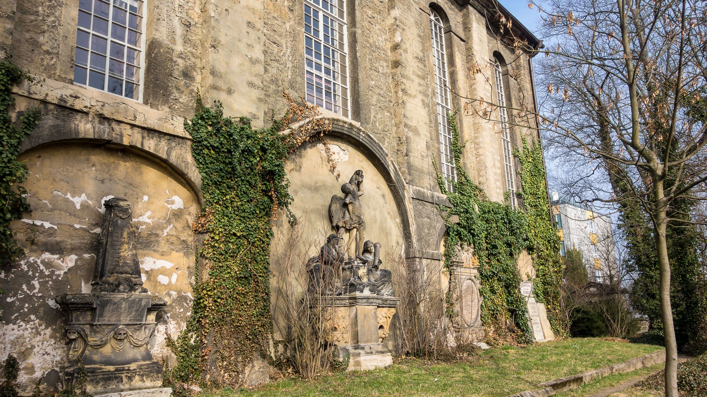 Arbeitseinsatz auf dem Johannisfriedhof