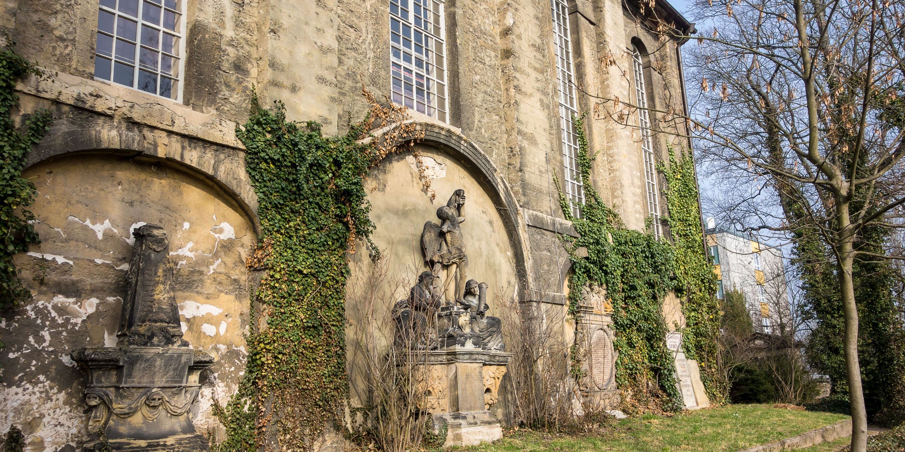 Arbeitseinsatz auf dem Johannisfriedhof