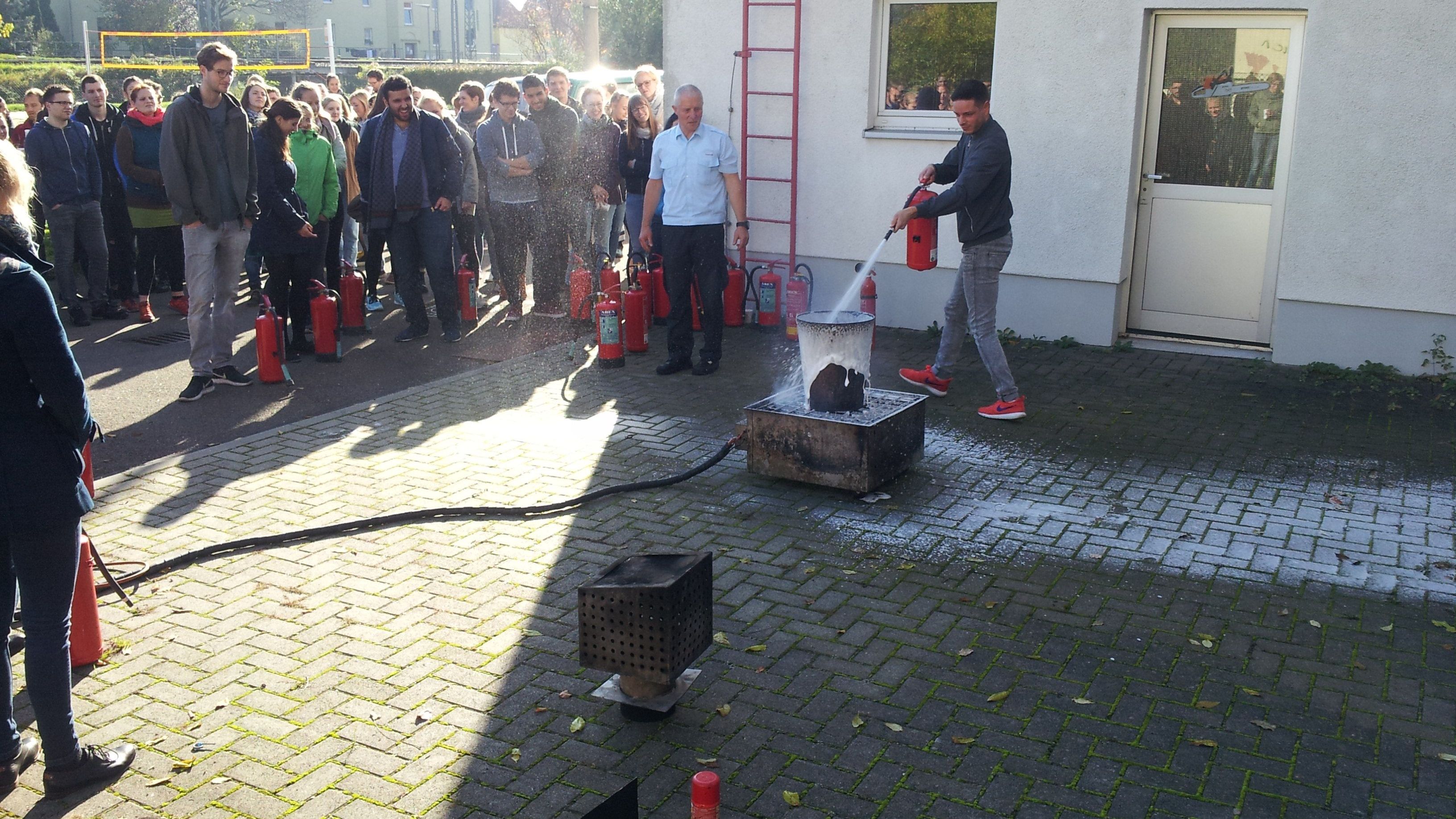 Praktikumstag „Technische Rettung“ für Medizinstudenten