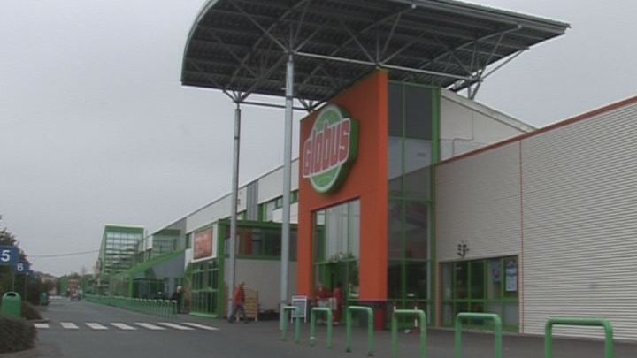 Globus-Wunschzettelbaum für Weihnachtswichtel