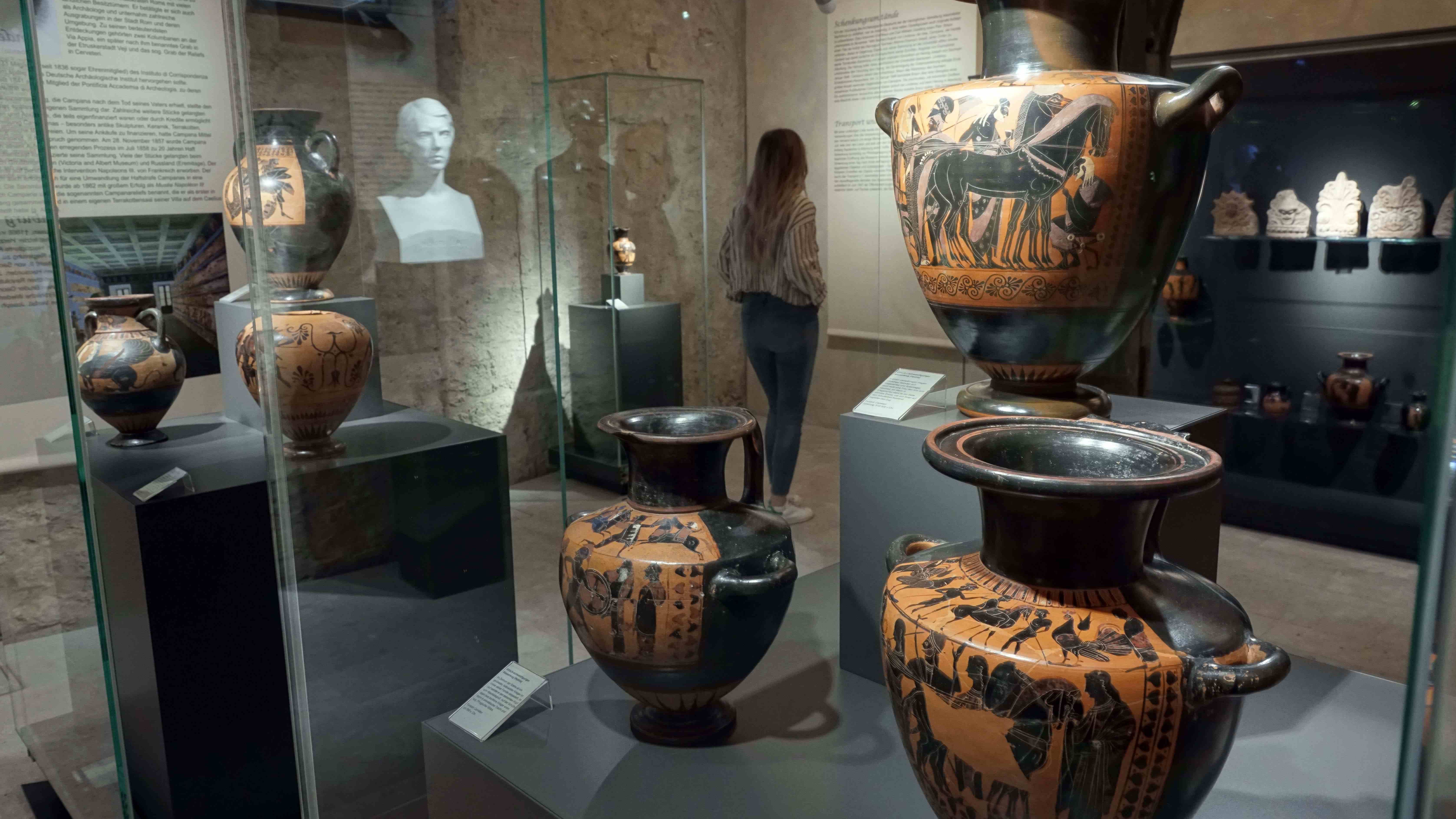 Uni-Institut für Altertumswissenschaften neu eröffnet