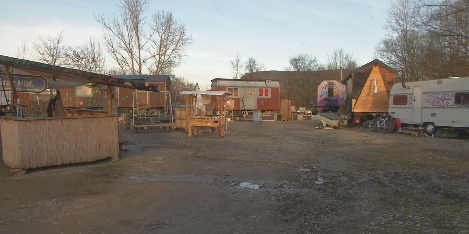 Wagenplatz in Löbstedt: Stadt verfügt Beseitigung