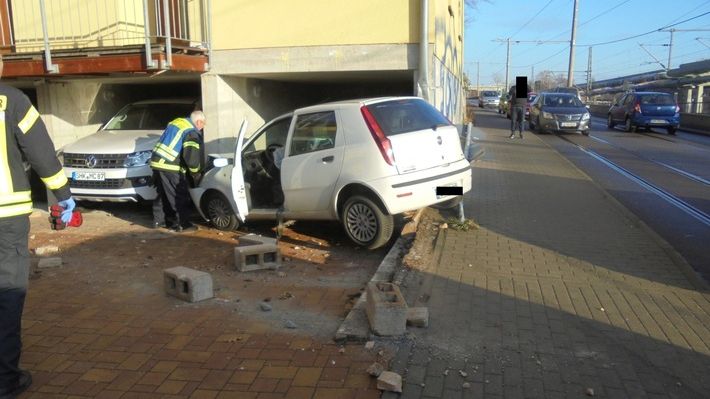 Verkehrsunfall in der Kahlaischen Straße