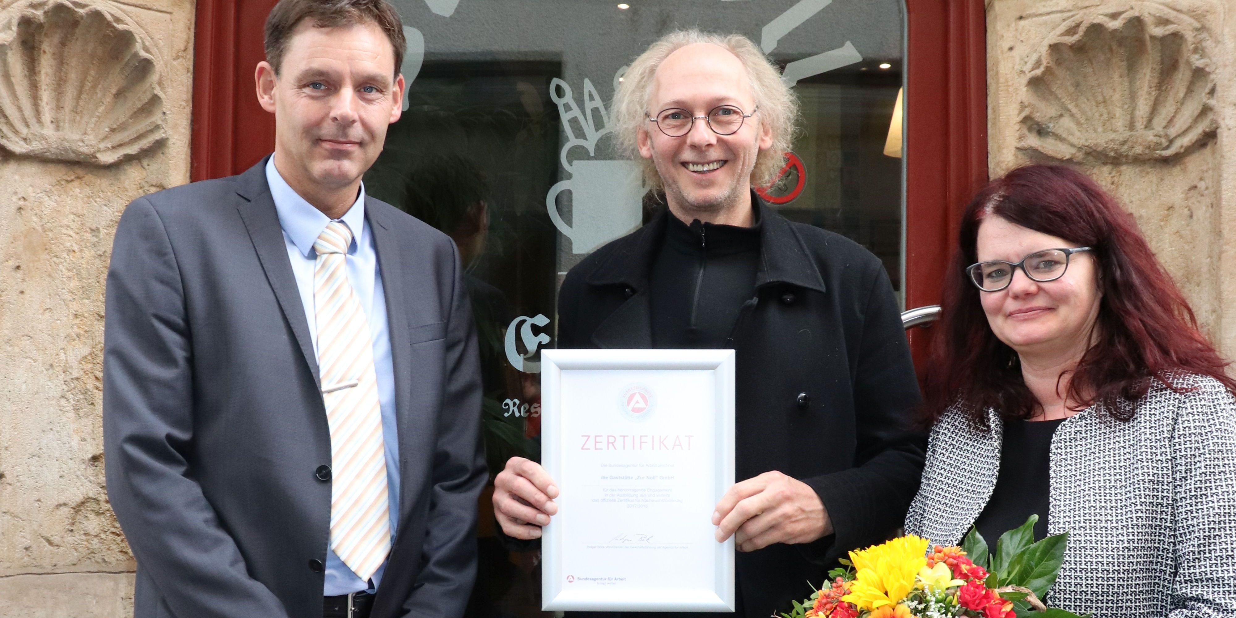 Gaststätte „Zur Noll“ für Nachwuchsförderung geehrt Gaststätte „Zur Noll“ für Nachwuchsförderung geehrt