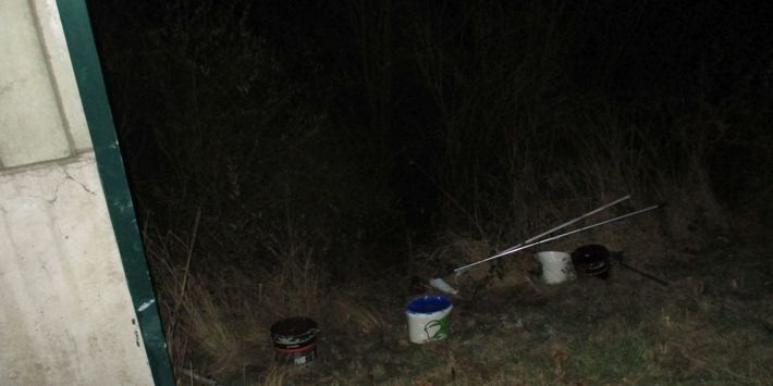 Lärmschutzwand beschmiert: Mann festgenommen