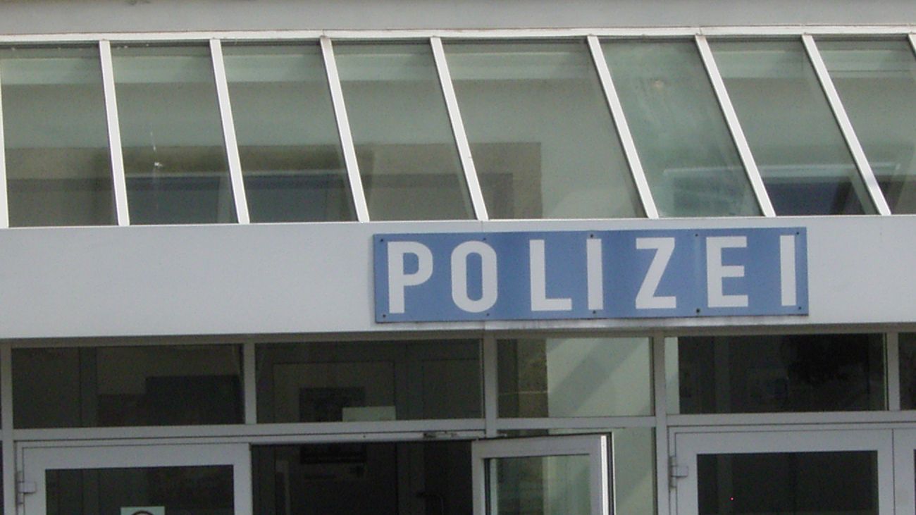 Zeugen zu Diebstahl aus Wohnung gesucht