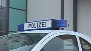 Luft aus Reifen abgelassen: Mopedfahrer stürzte