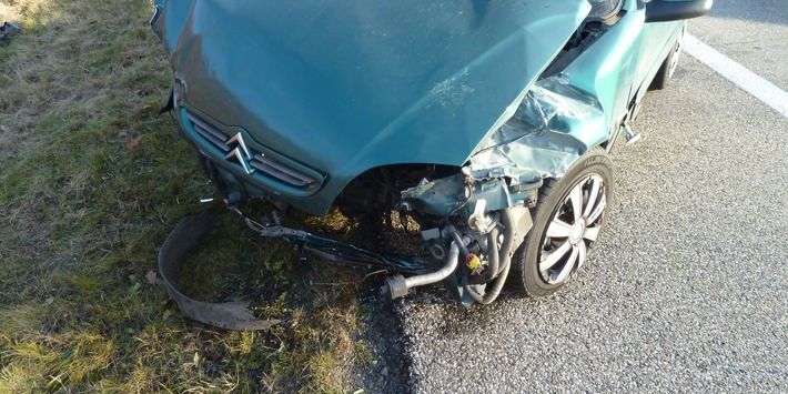 Bei Fahrspurwechsel seitlich kollidiert