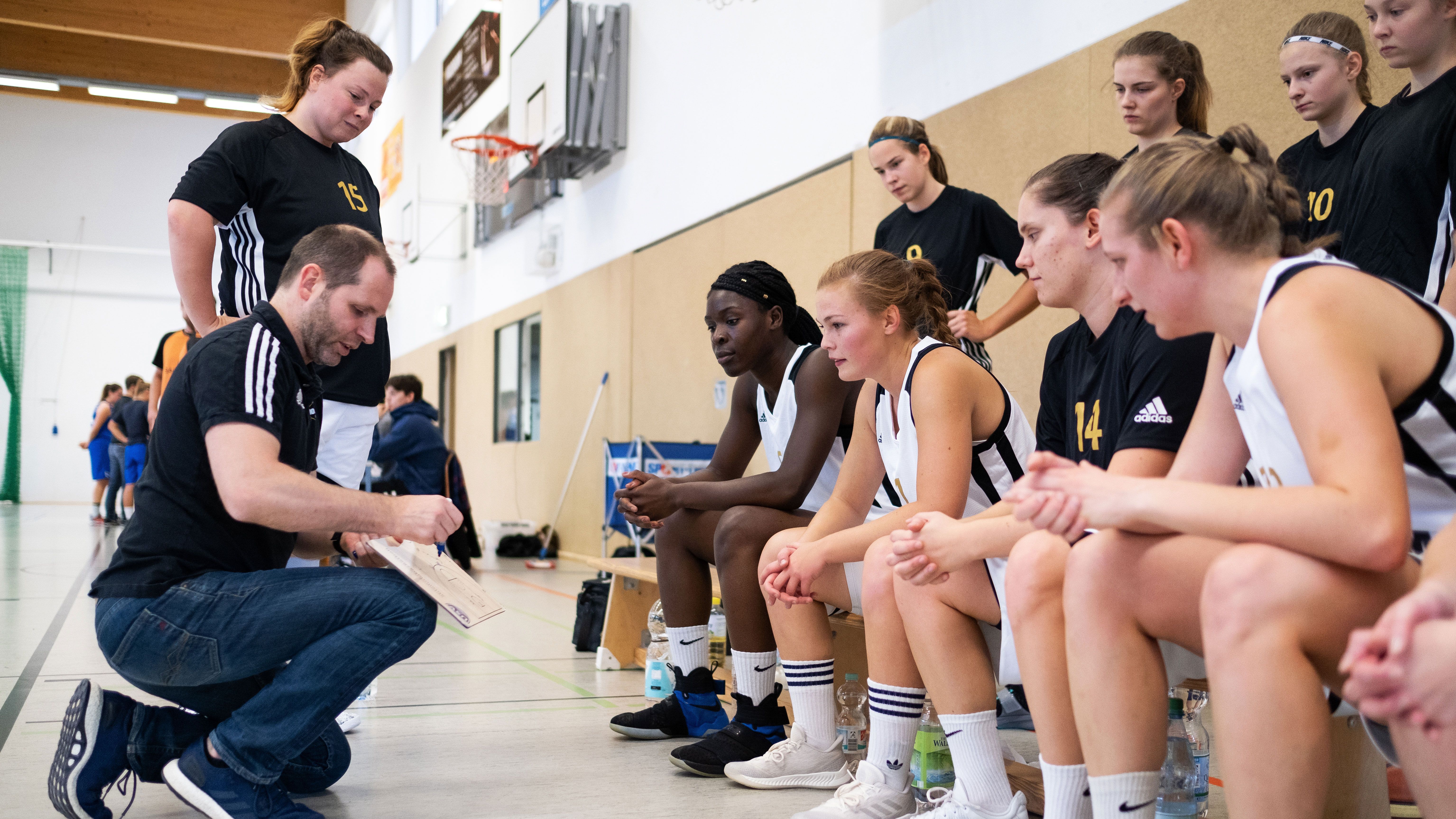 Spitzenspiel für USV VIMODROM Baskets Jena Jena TV Sehen, was bewegt.