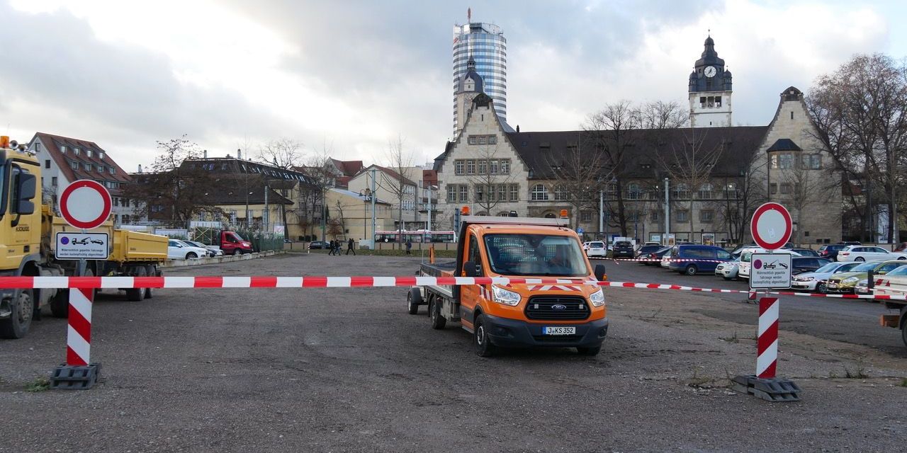 Inselplatz-Parkflächen werden freigegeben Inselplatz-Parkflächen werden freigegeben