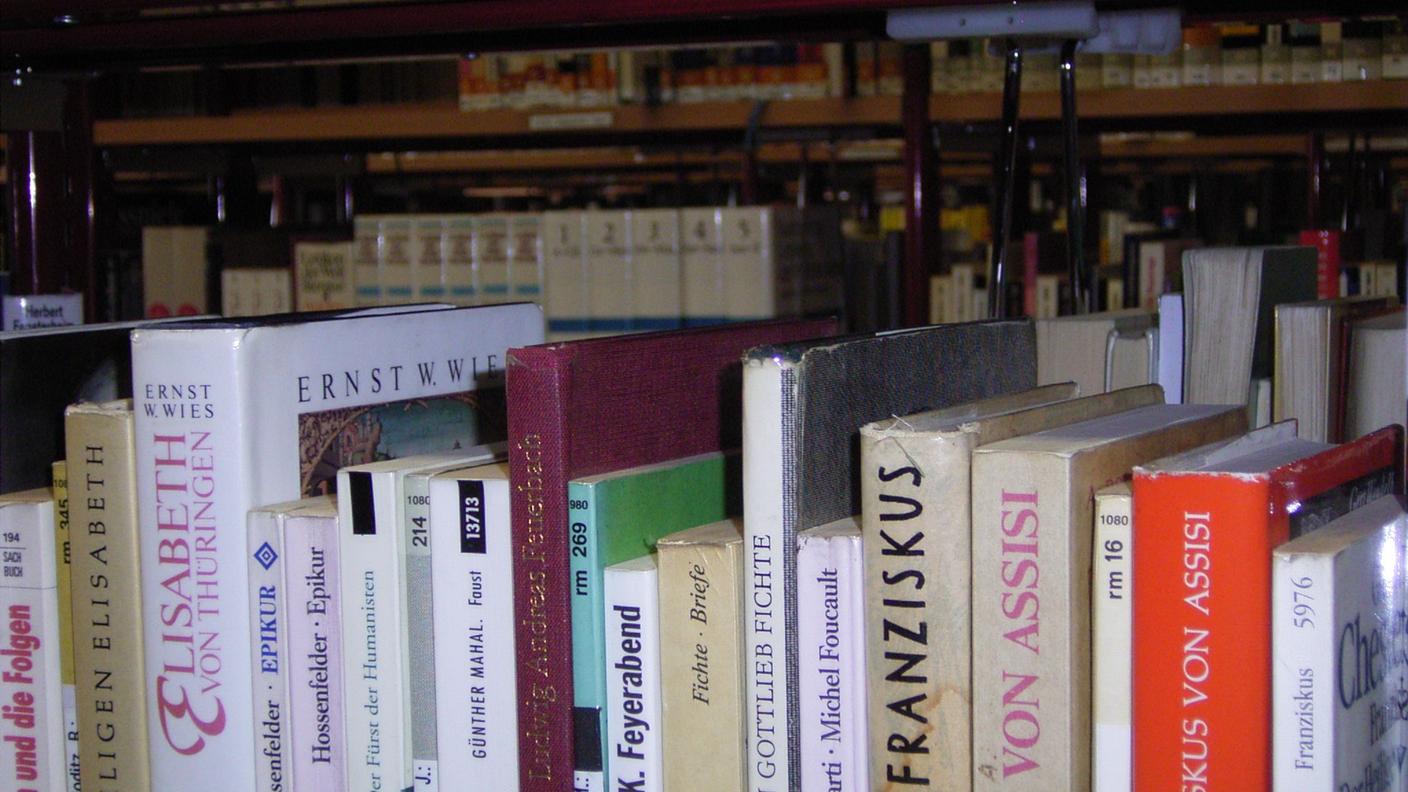 Schließtage der Ernst-Abbe-Bücherei 