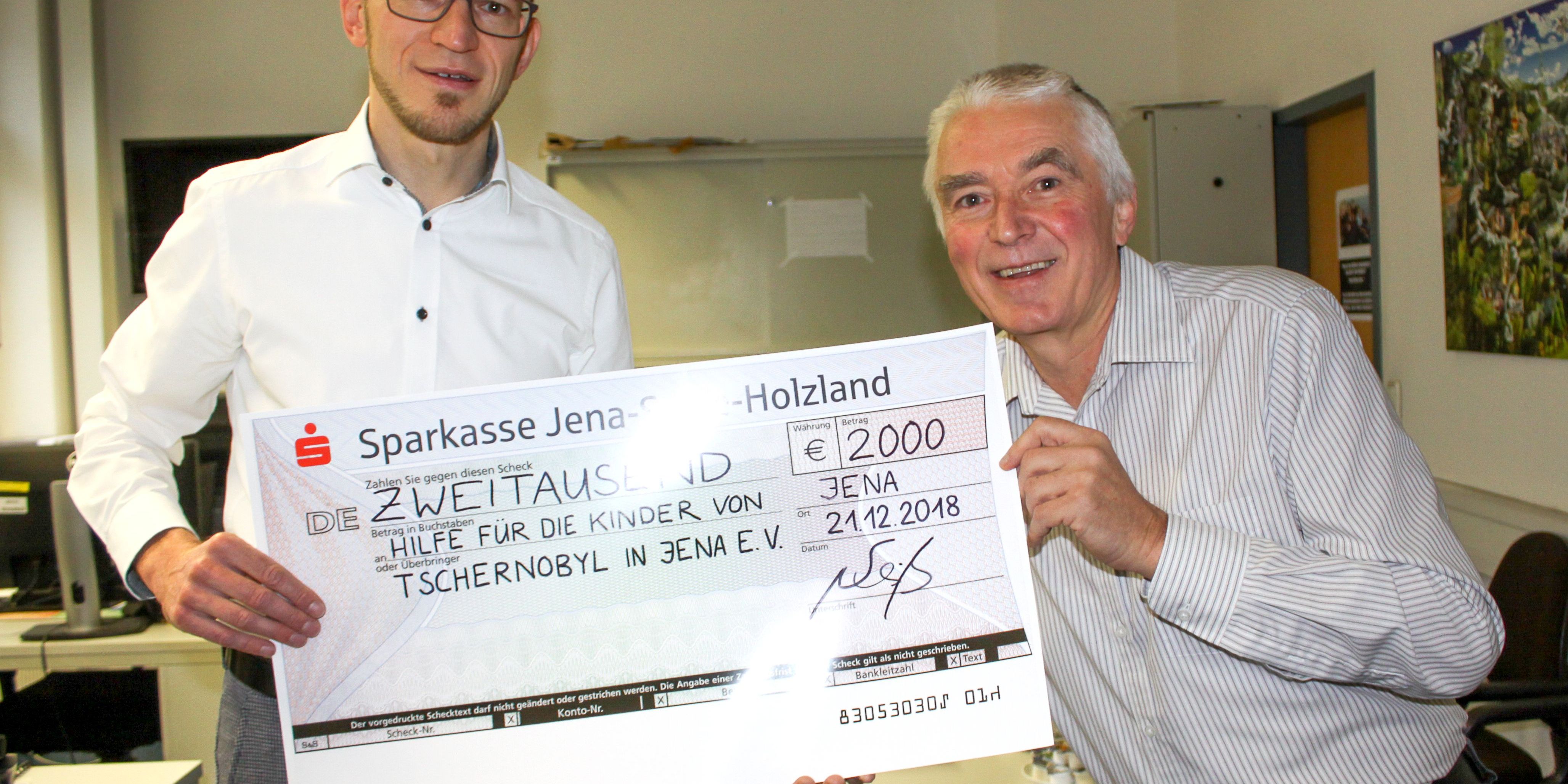 Otto-Schott-Chor übergab Spende an Tschernobylverein Otto-Schott-Chor übergab Spende an Tschernobylverein