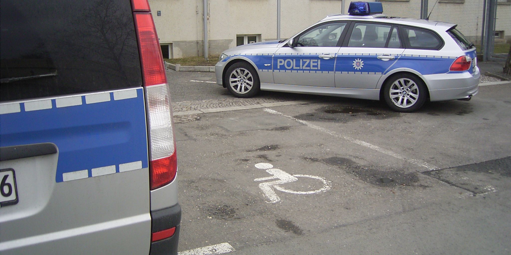 Unfallflucht auf Baumarkt-Parkplatz