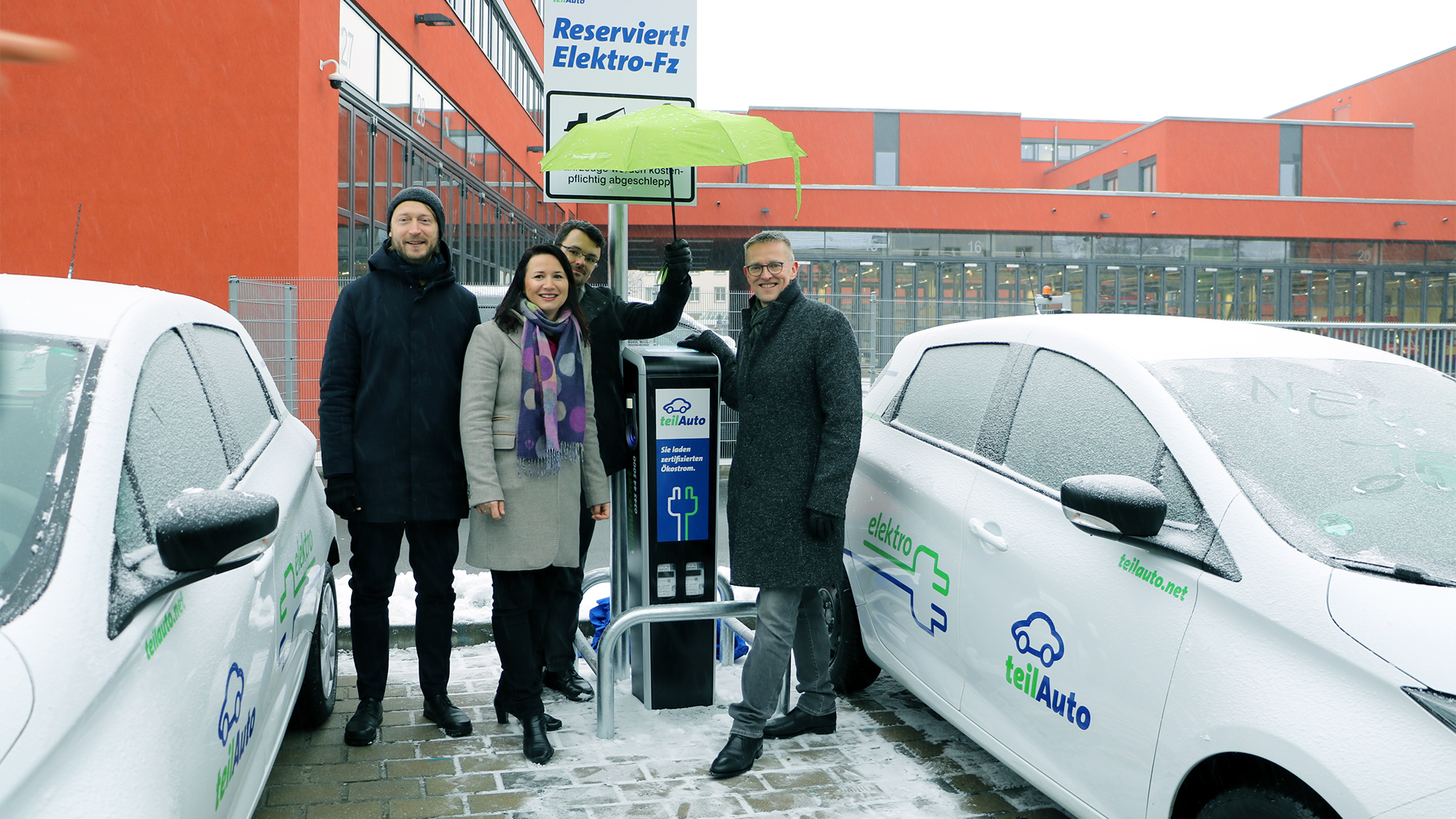 Umweltministerin weiht Elektro-Carsharing ein