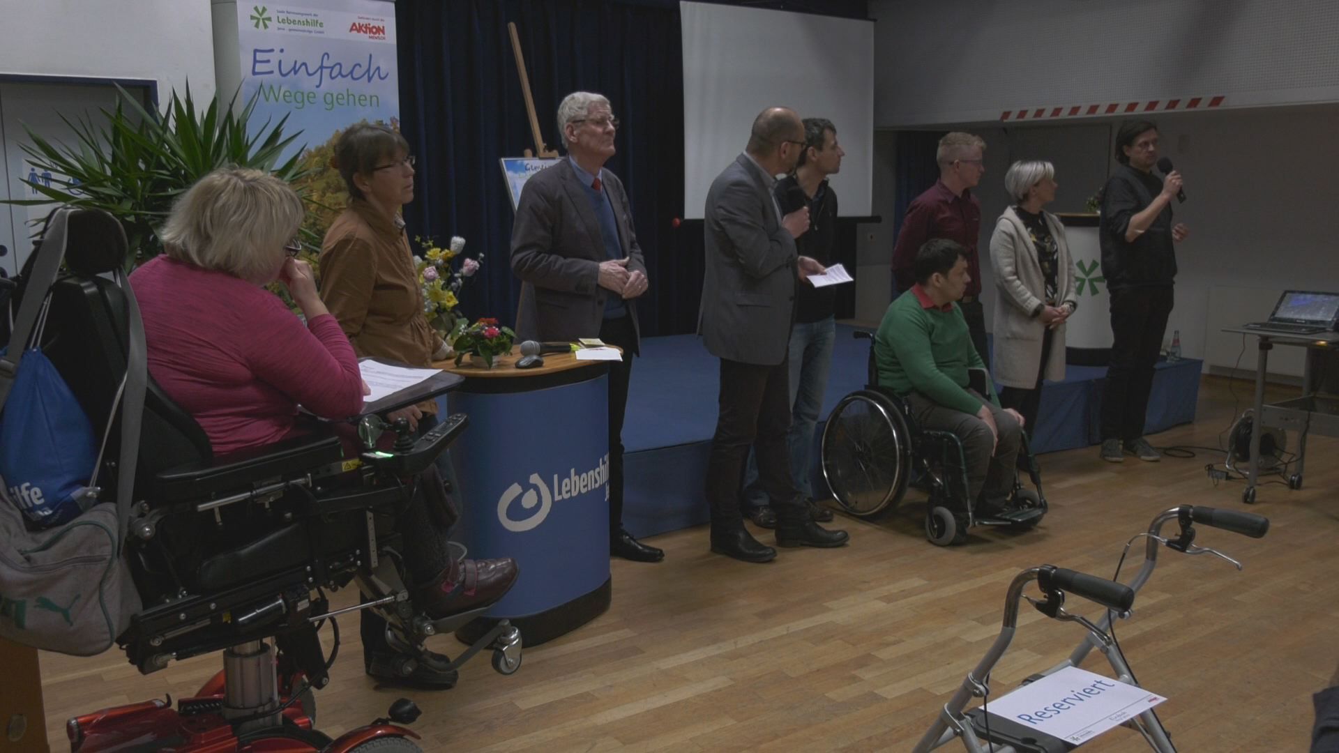 Ziel gesetzt: Für das Projekt „Einfach – Wege gehen“ war Auftakt im Stadtteilzentrum LISA 