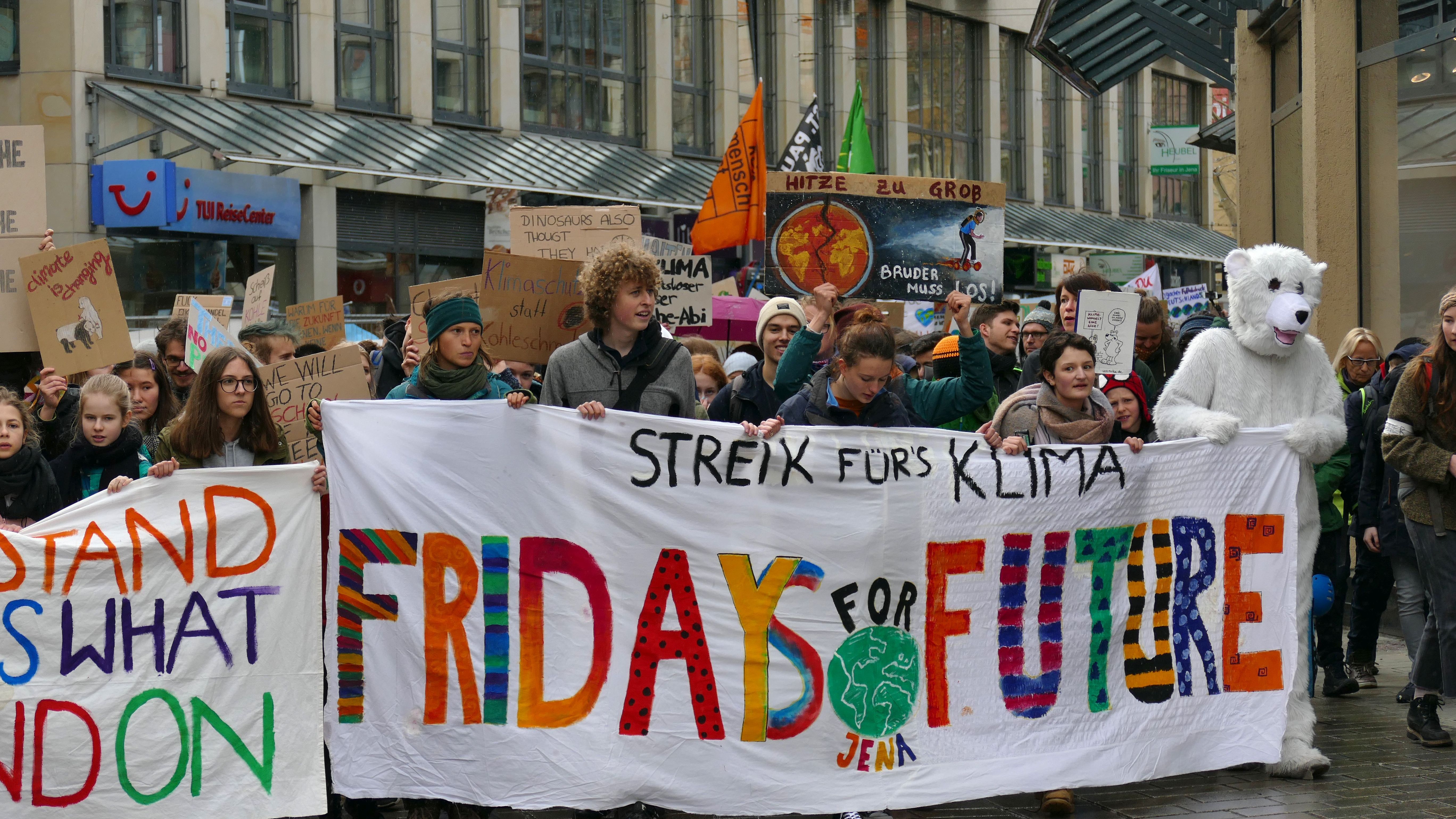 Vierstellige Teilnehmerzahl bei #FridaysForFuture Jena