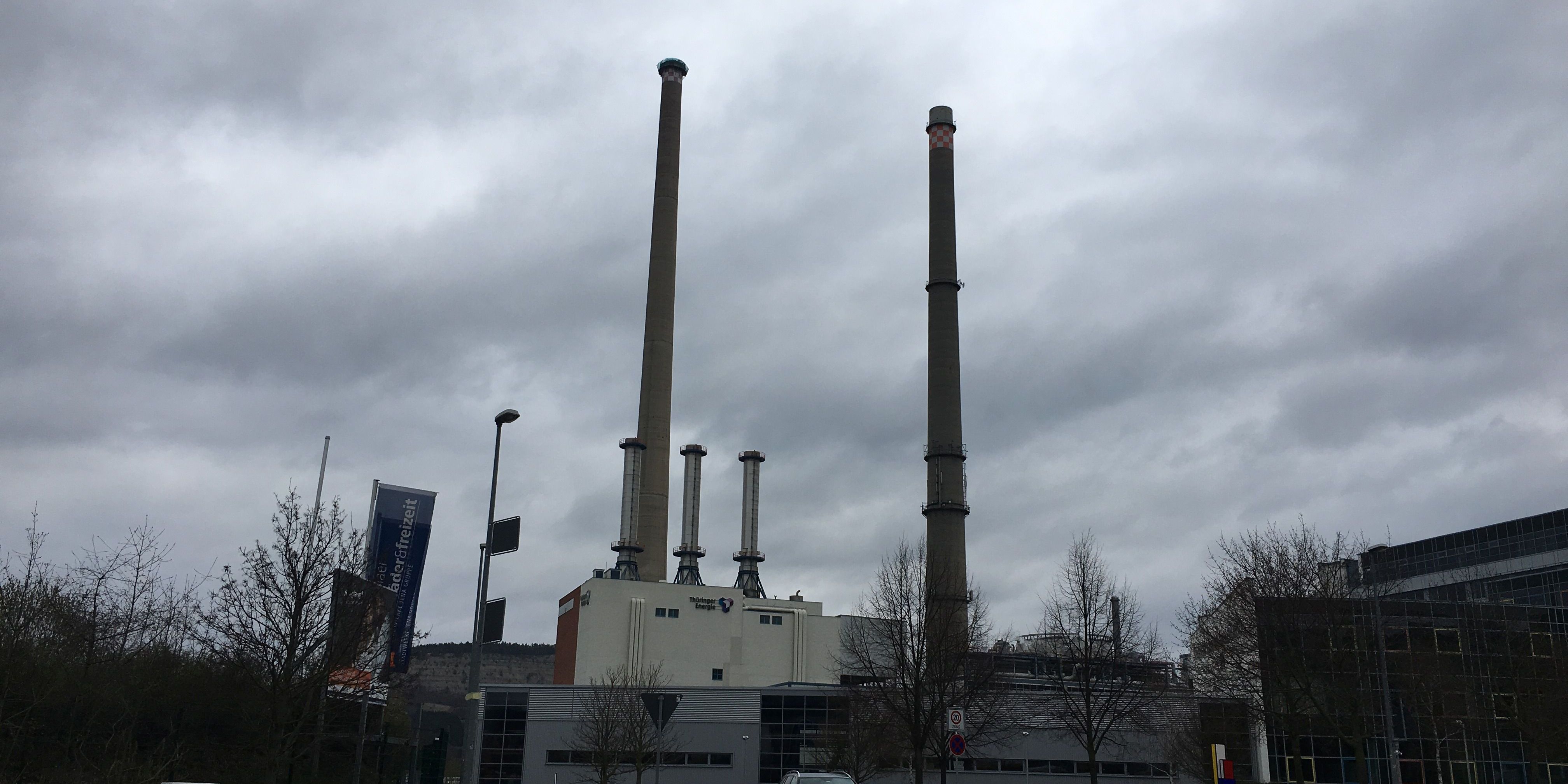 Im April startet der TEAG-Schornsteinabriss