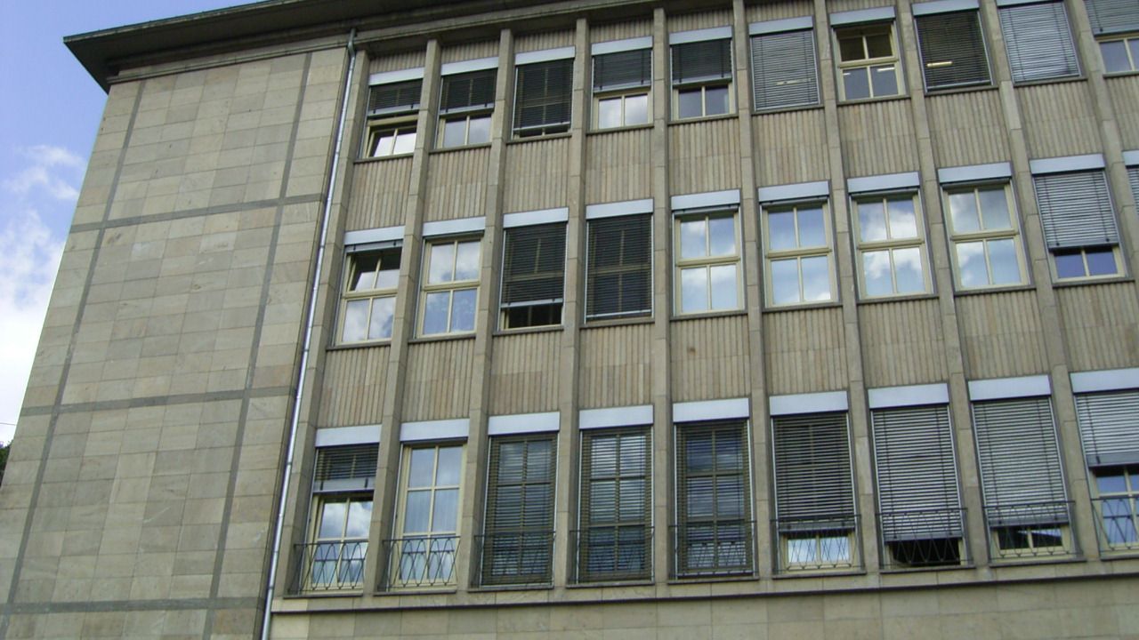 Bilder von Renate Groß in der „ganz kleinen Galerie“