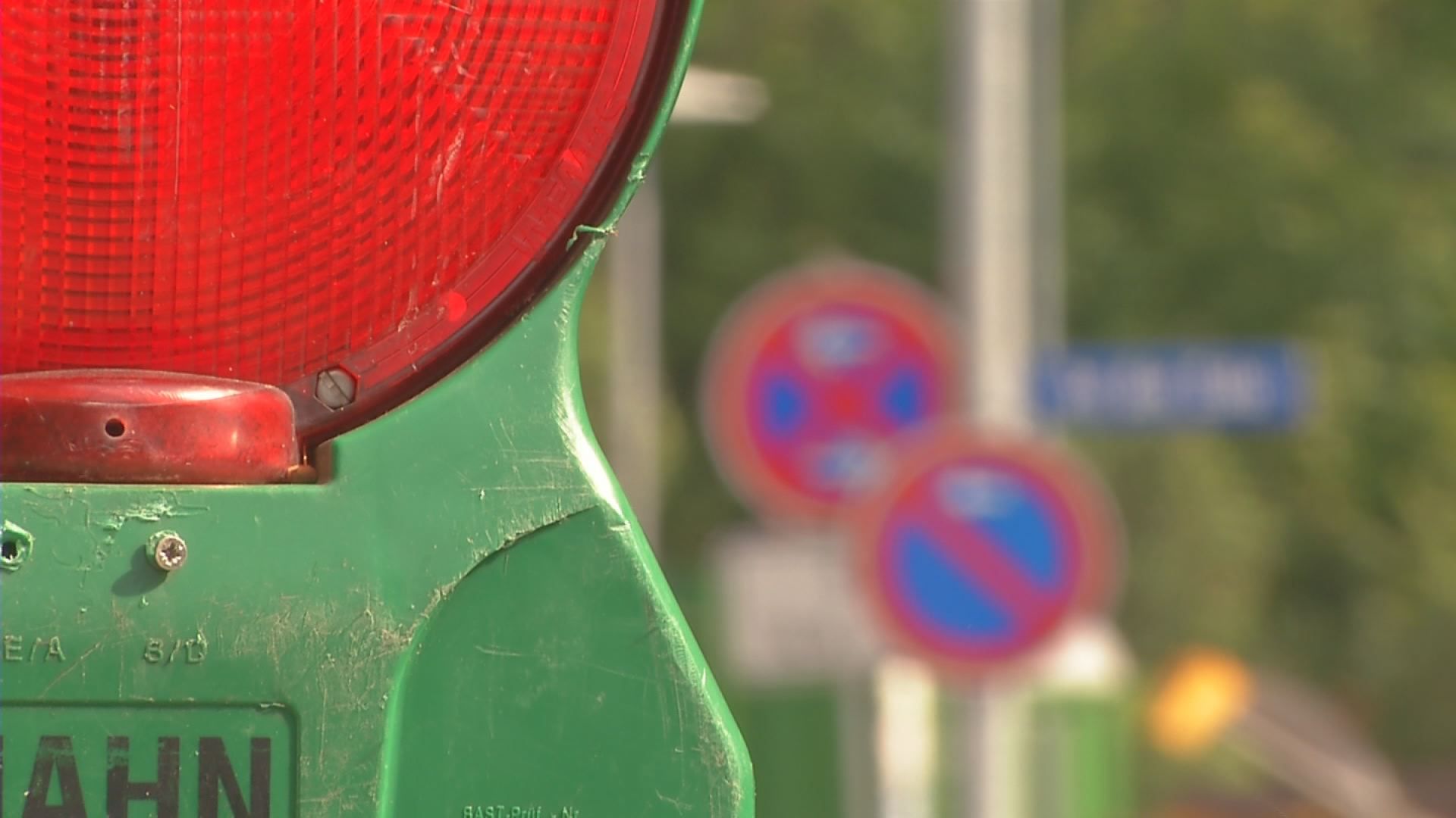 Vollsperrung der Brücke in der Carl-Zeiss-Promenade 