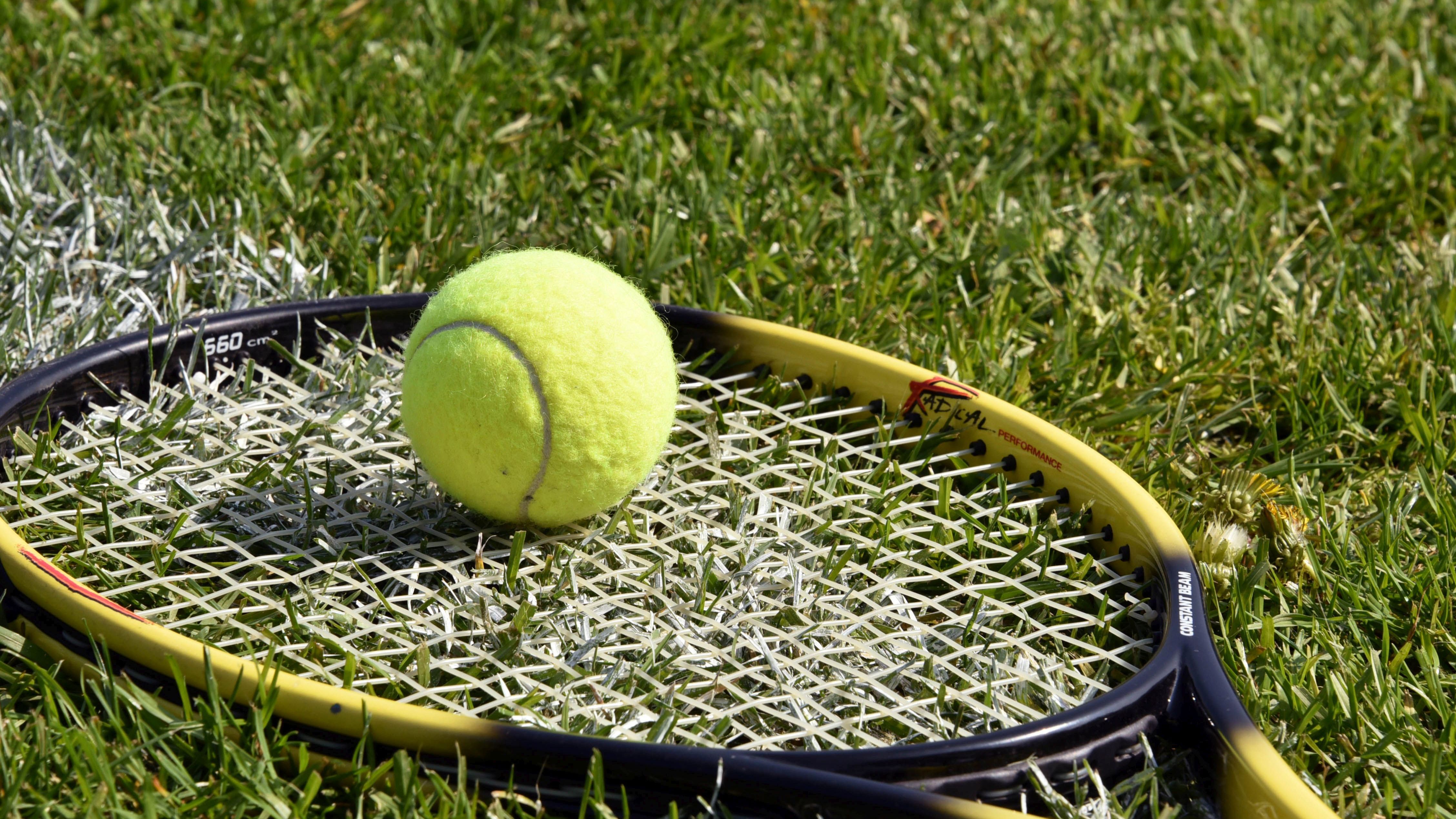 Studie zum Einfluss von Geräuschen beim Tennis