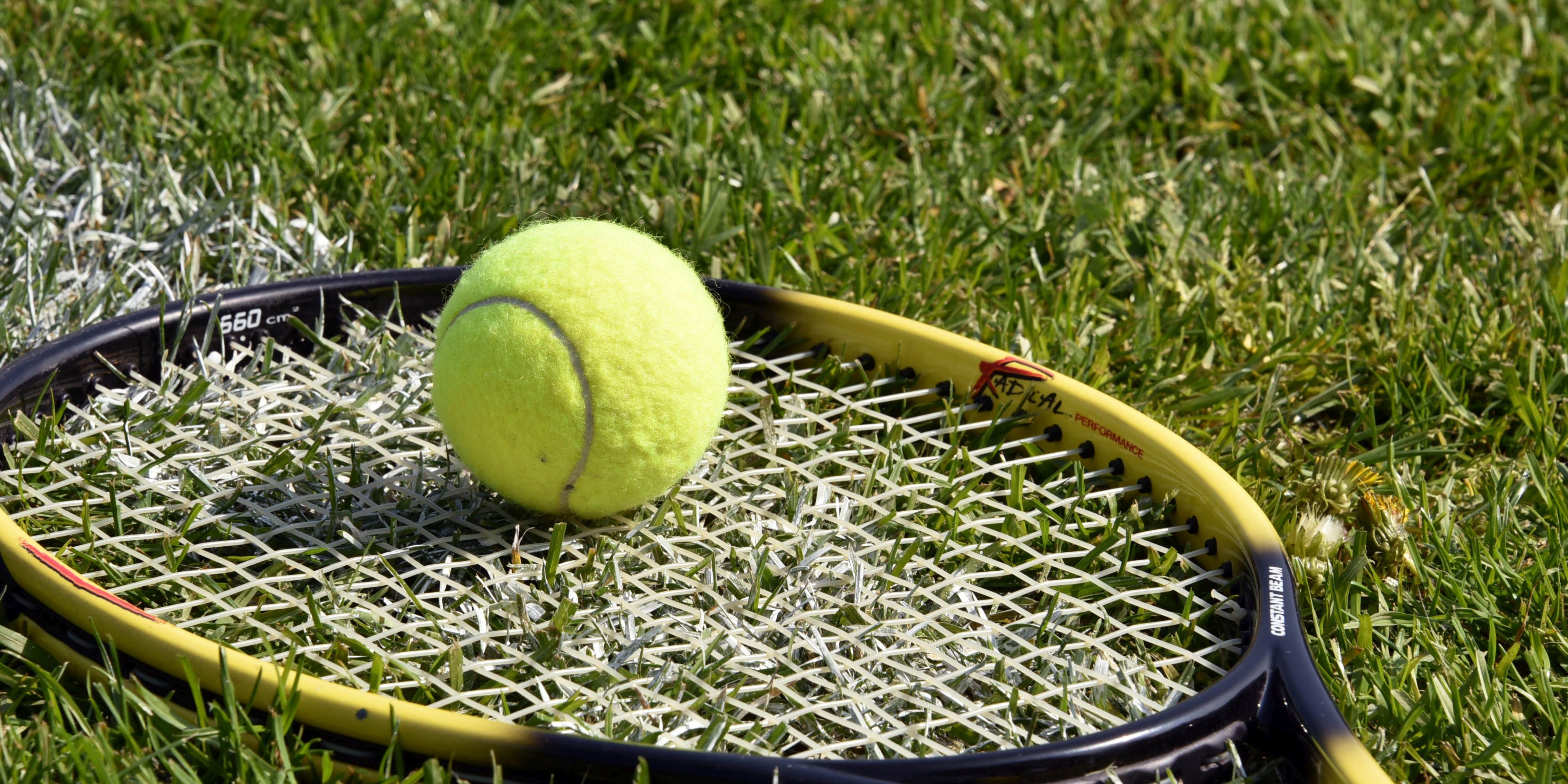 Studie zum Einfluss von Geräuschen beim Tennis