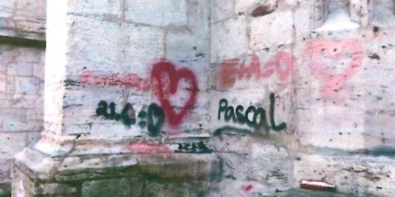 Stadtkirche erneut mit Graffiti verunstaltet